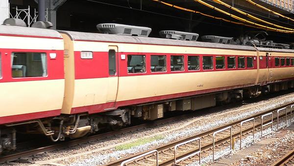 A03編成 モハ485−82